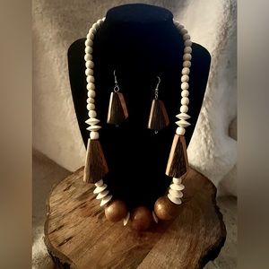 Wooden like necklace and earrings.